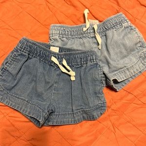 2 pair of carters jean shorts 3t